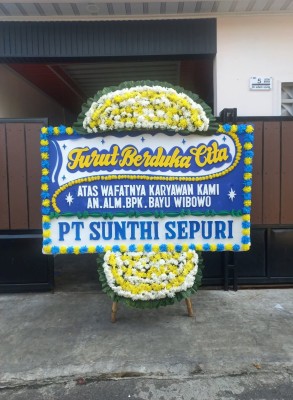 Papan Bunga Duka di Seberang